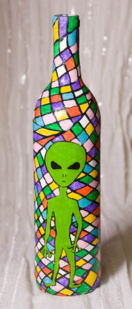 Melissa-Brinton-wine-bottle-stained-glass-alien-(front)